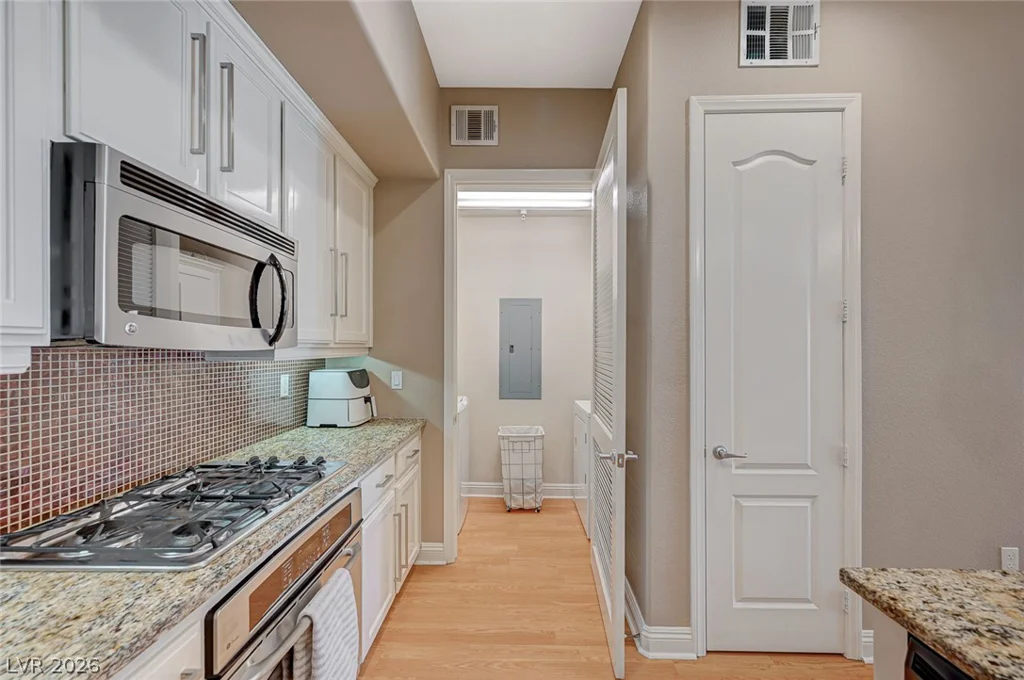 56 Serene, Las Vegas, NV 89123