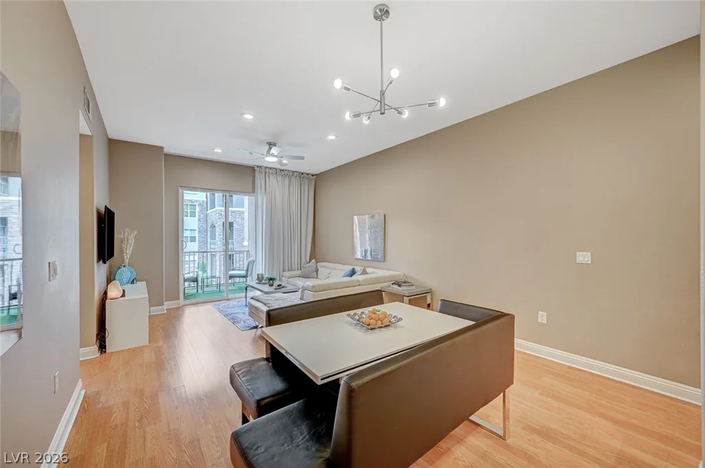 56 Serene, Las Vegas, NV 89123