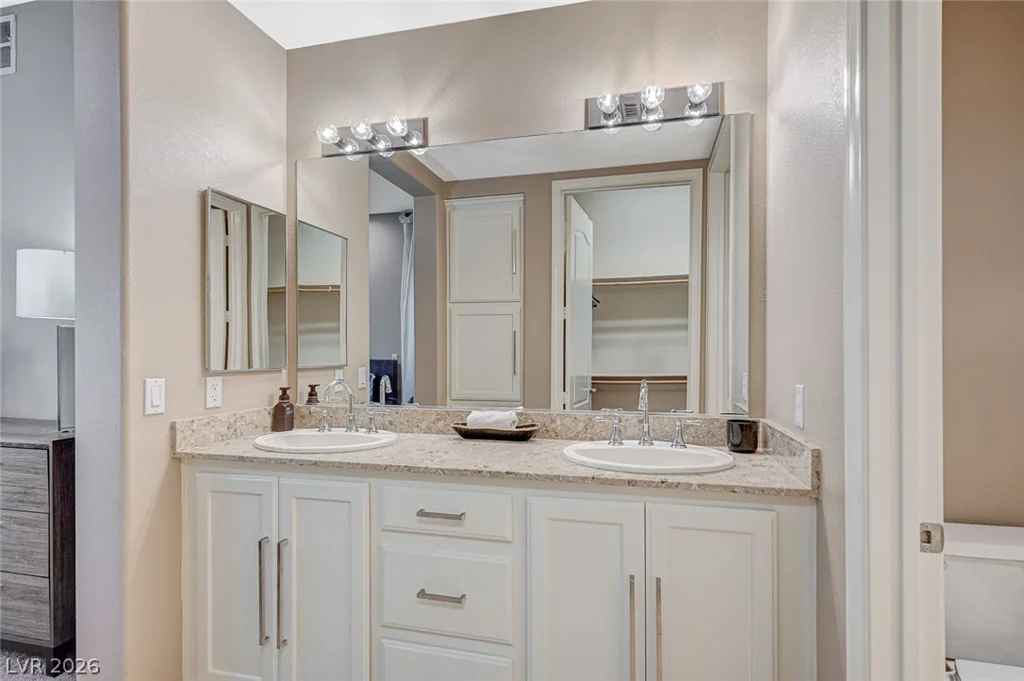 56 Serene, Las Vegas, NV 89123