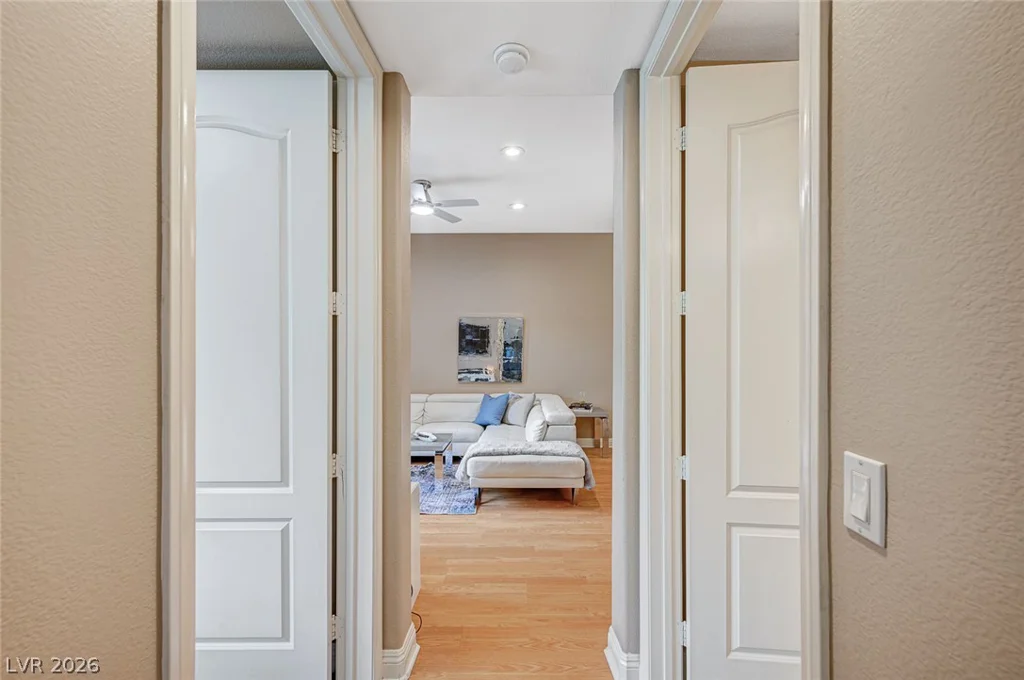 56 Serene, Las Vegas, NV 89123