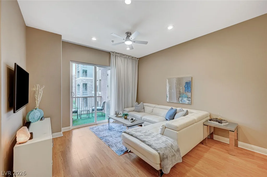 56 Serene, Las Vegas, NV 89123