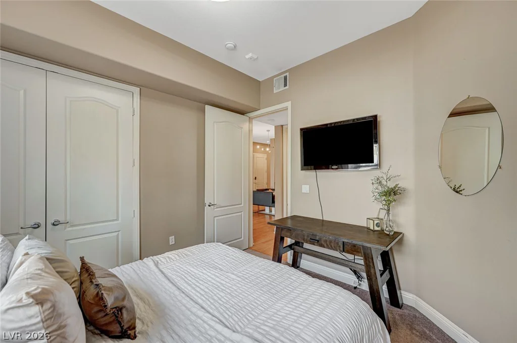 56 Serene, Las Vegas, NV 89123