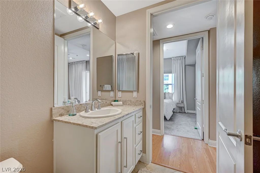 56 Serene, Las Vegas, NV 89123