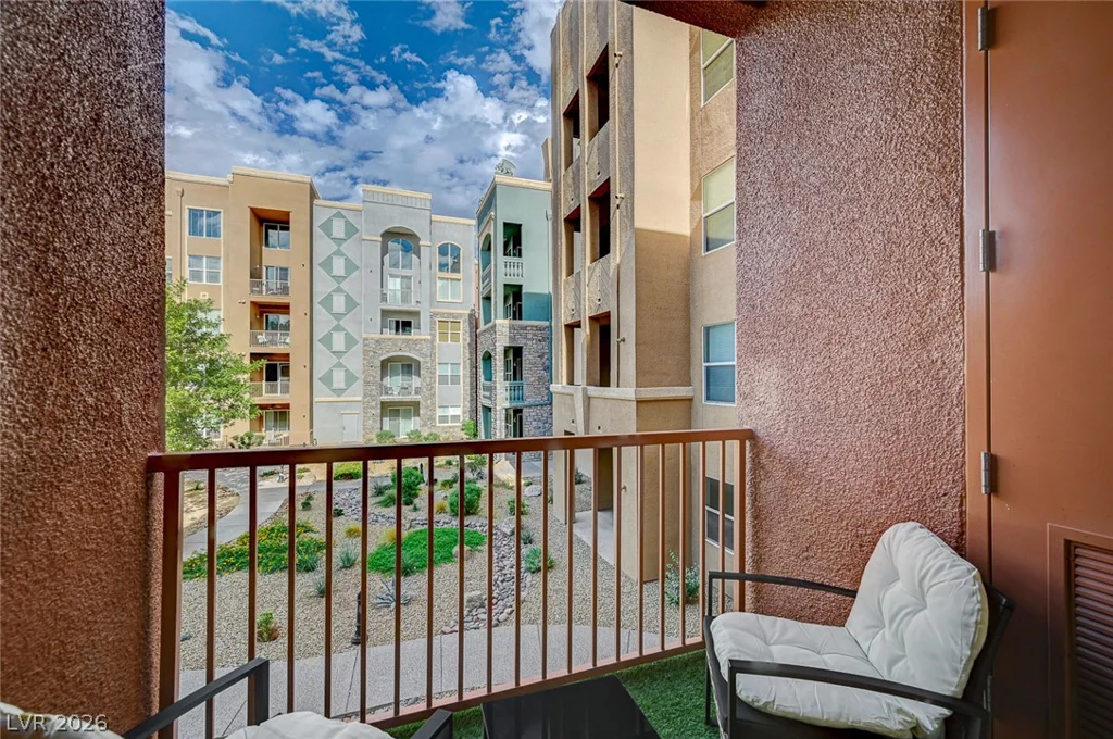 56 Serene, Las Vegas, NV 89123