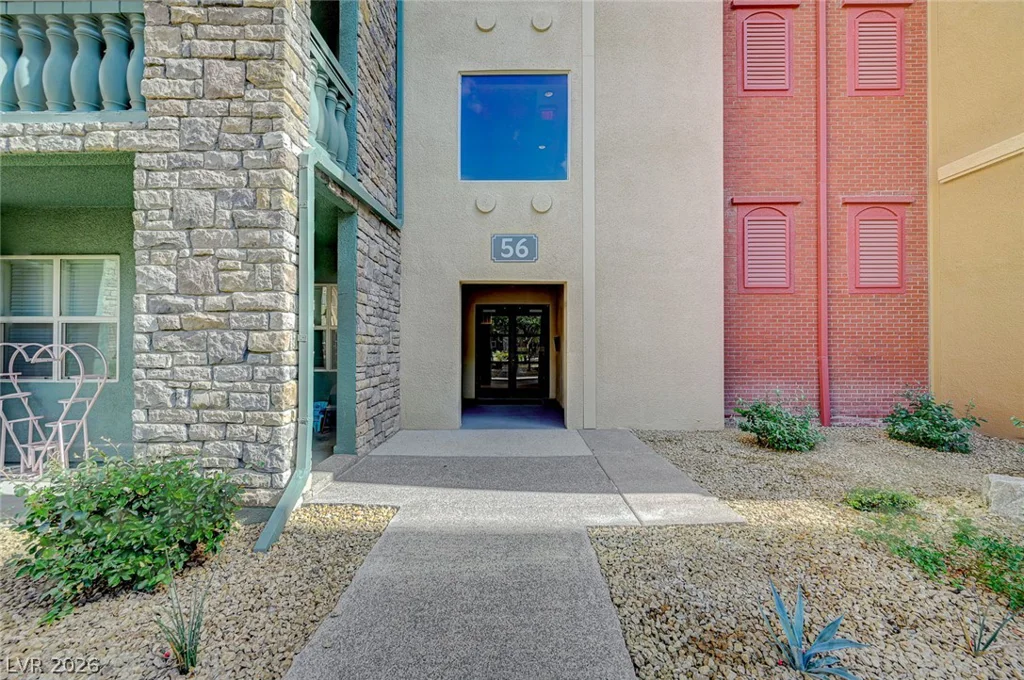 56 Serene, Las Vegas, NV 89123