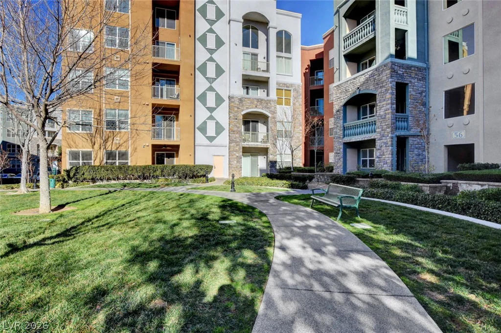 56 Serene, Las Vegas, NV 89123