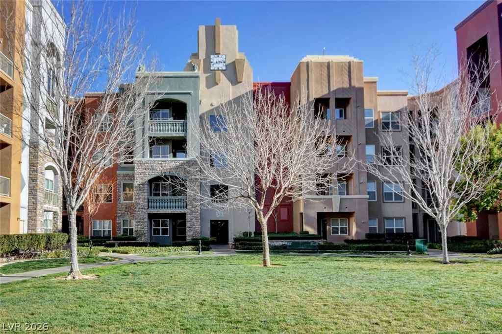 56 Serene, Las Vegas, NV 89123