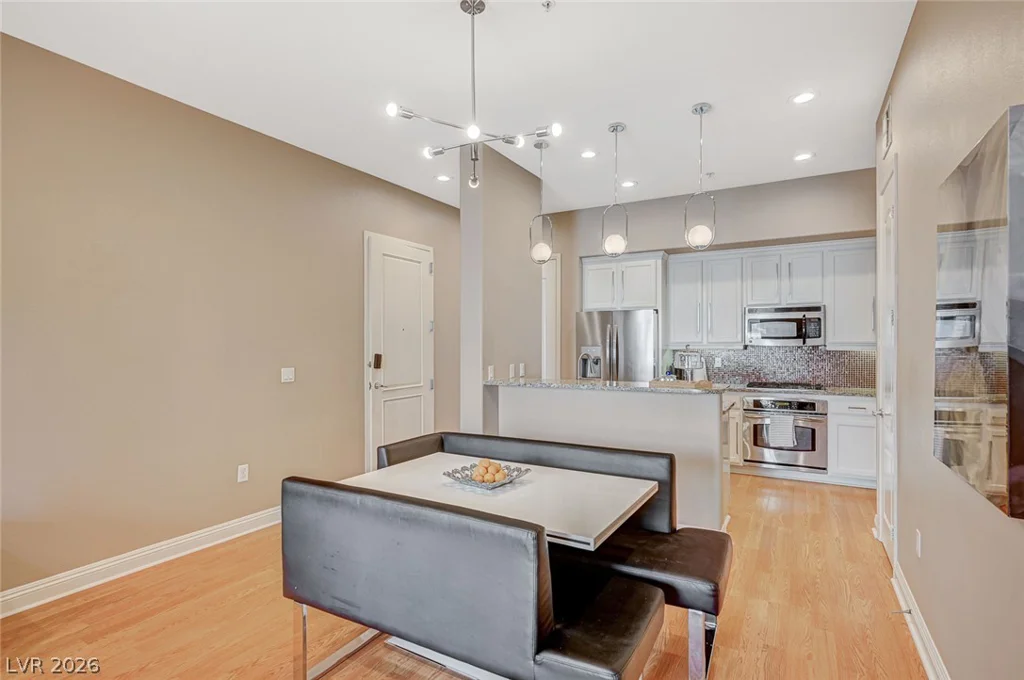 56 Serene, Las Vegas, NV 89123