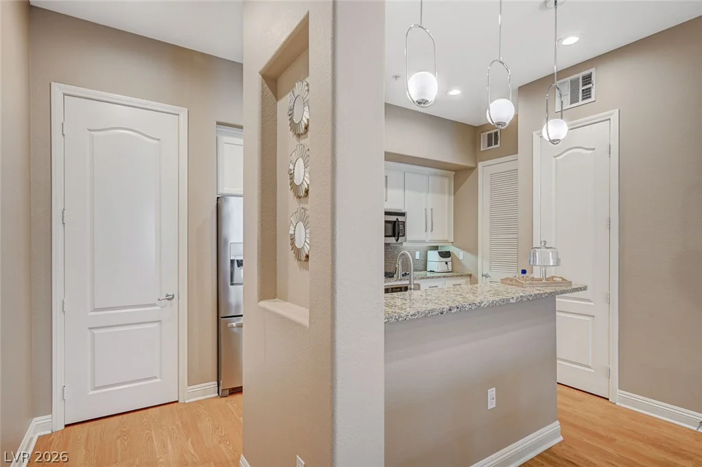 56 Serene, Las Vegas, NV 89123