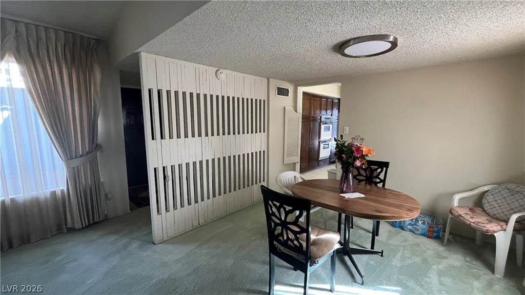 3935 Cherokee, Las Vegas, NV 89121