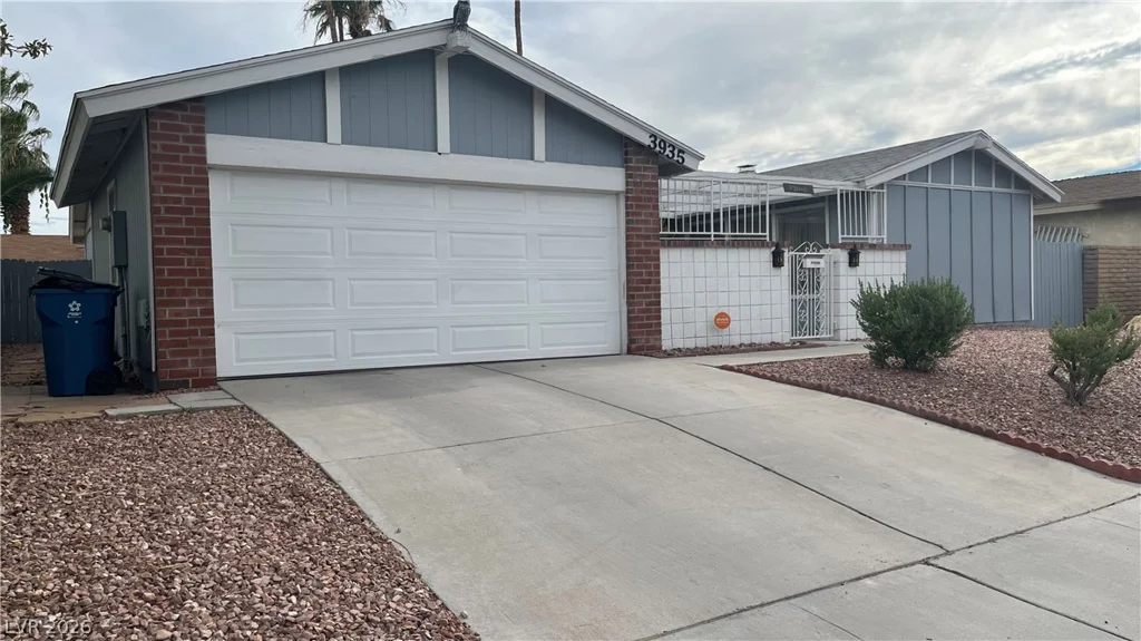 3935 Cherokee, Las Vegas, NV 89121