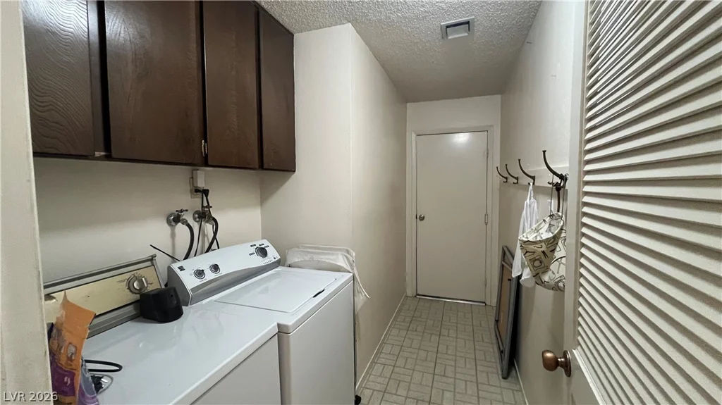 3935 Cherokee, Las Vegas, NV 89121