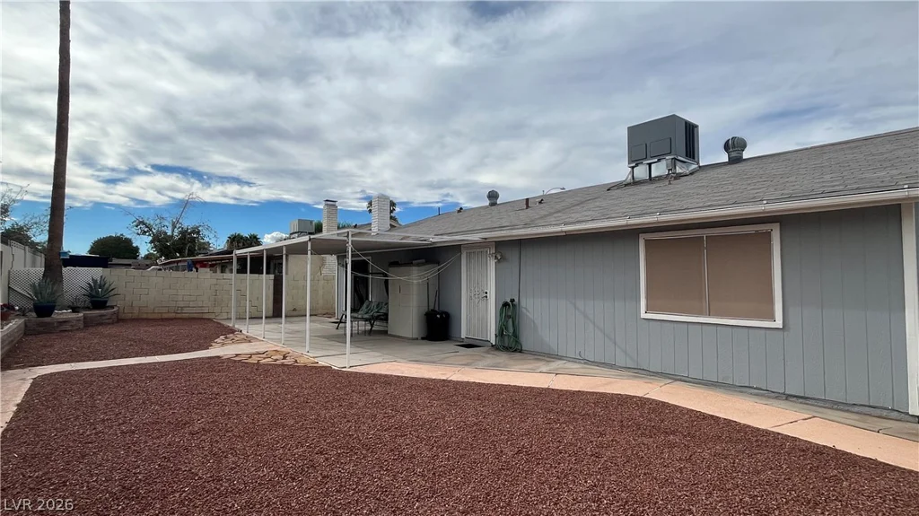 3935 Cherokee, Las Vegas, NV 89121