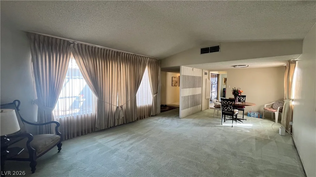 3935 Cherokee, Las Vegas, NV 89121