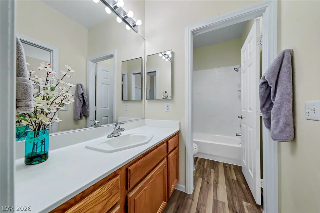 2555 Swans Chance, Henderson, NV 89052