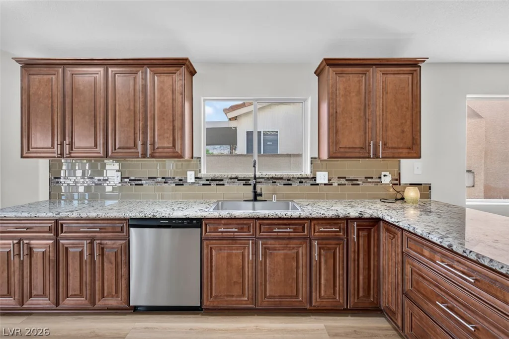 5828 Sunny Orchard, Las Vegas, NV 89110