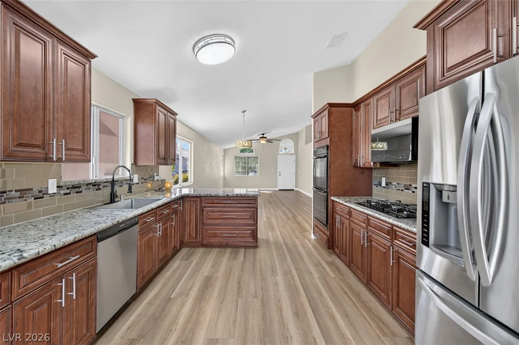 5828 Sunny Orchard, Las Vegas, NV 89110