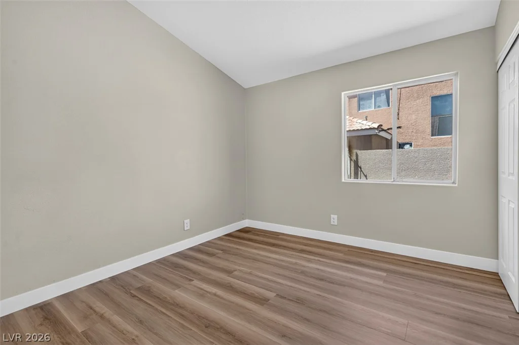 5828 Sunny Orchard, Las Vegas, NV 89110