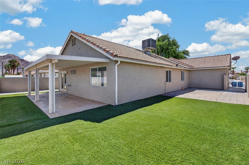 5828 Sunny Orchard, Las Vegas, NV 89110