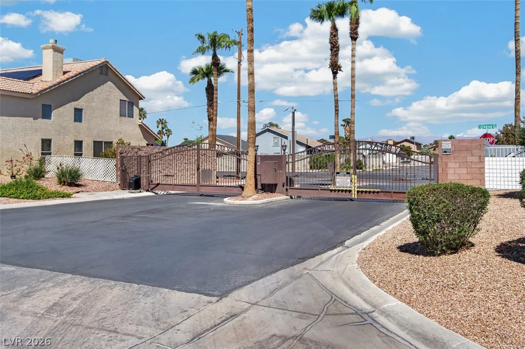 5828 Sunny Orchard, Las Vegas, NV 89110