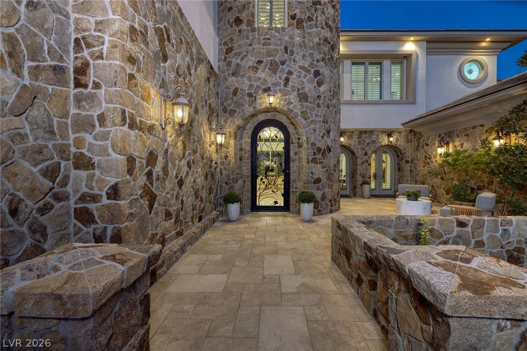 4 Ayden, Henderson, NV 89052
