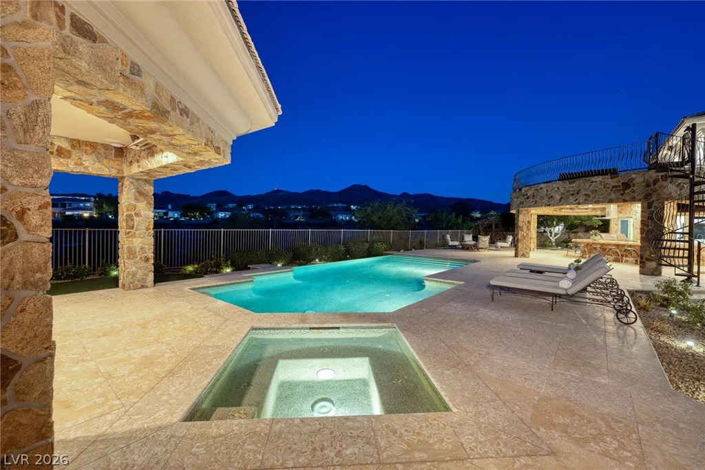 4 Ayden, Henderson, NV 89052