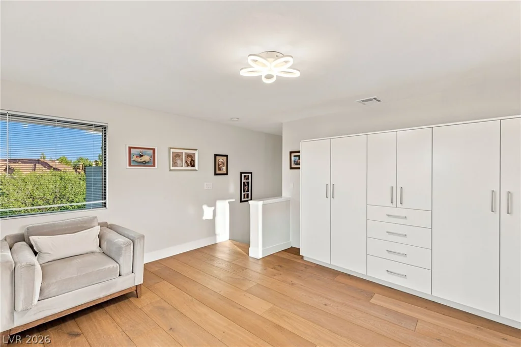 1529 Champion Hills, Las Vegas, NV 89134