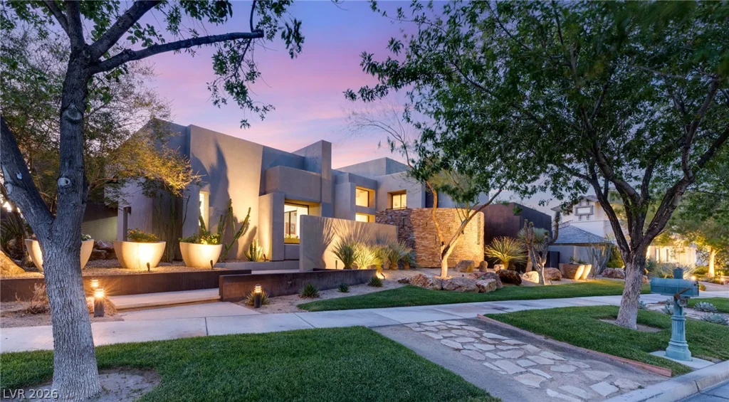 1529 Champion Hills, Las Vegas, NV 89134