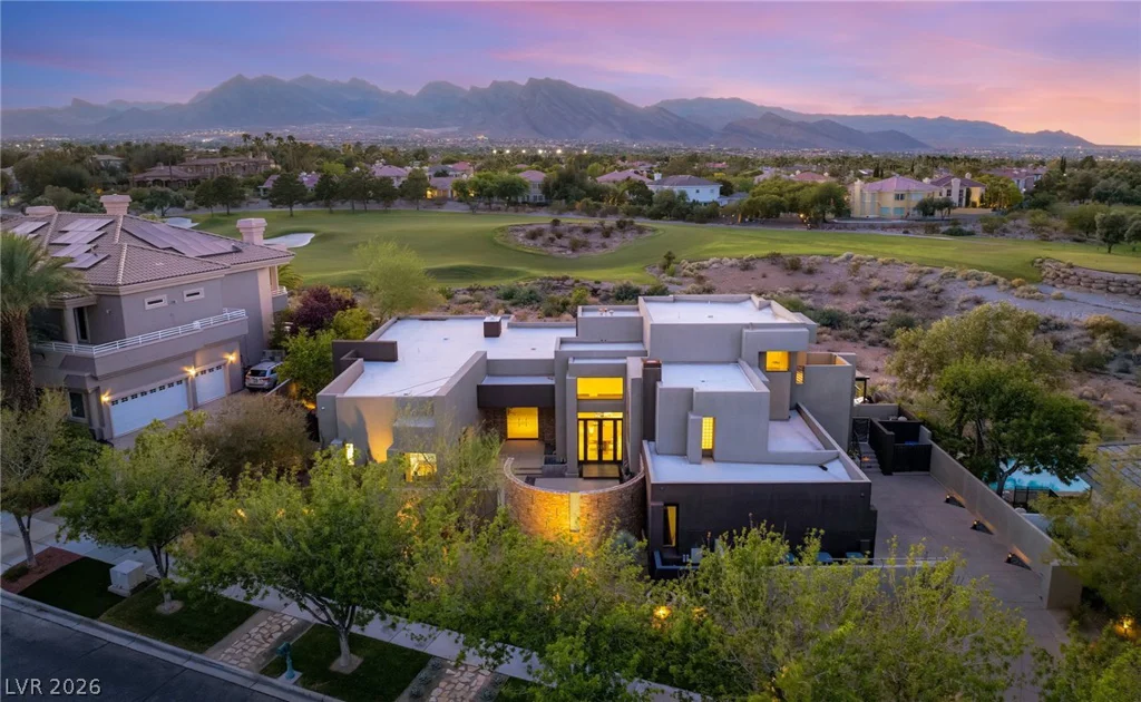 1529 Champion Hills, Las Vegas, NV 89134