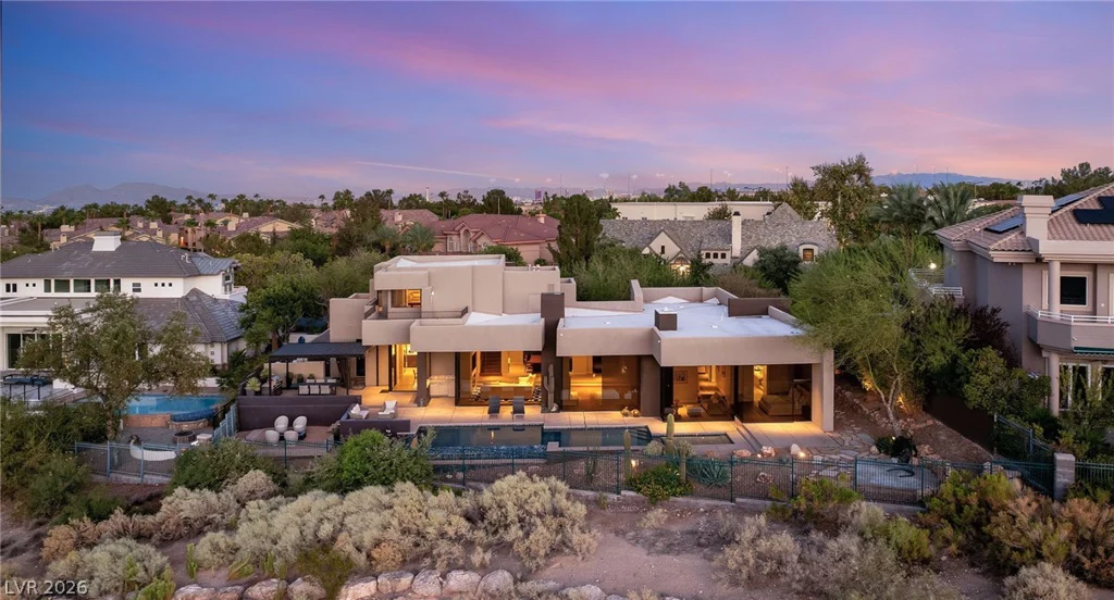 1529 Champion Hills, Las Vegas, NV 89134