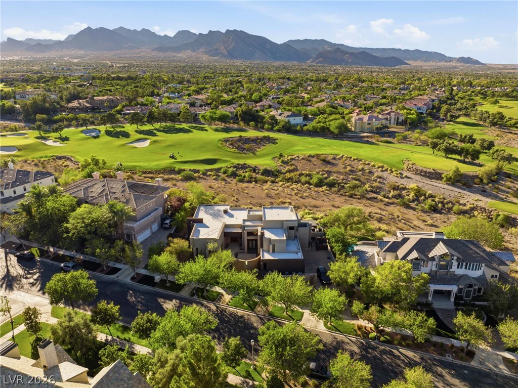 1529 Champion Hills, Las Vegas, NV 89134