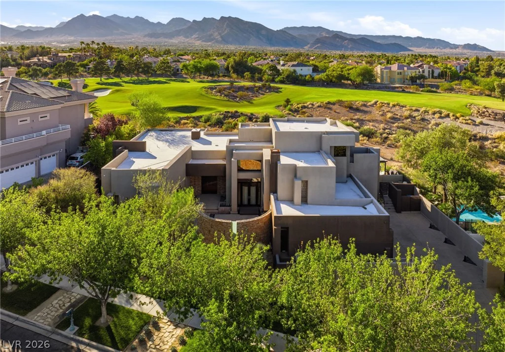 1529 Champion Hills, Las Vegas, NV 89134