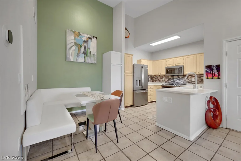 855 Stephanie, Henderson, NV 89014