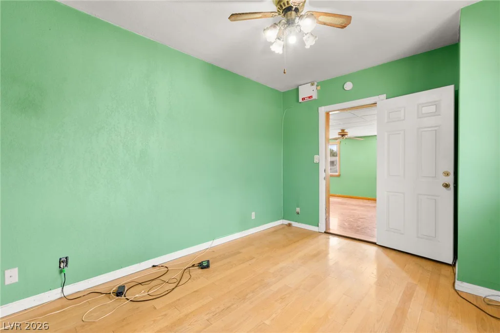 5722 Evergreen, Las Vegas, NV 89107