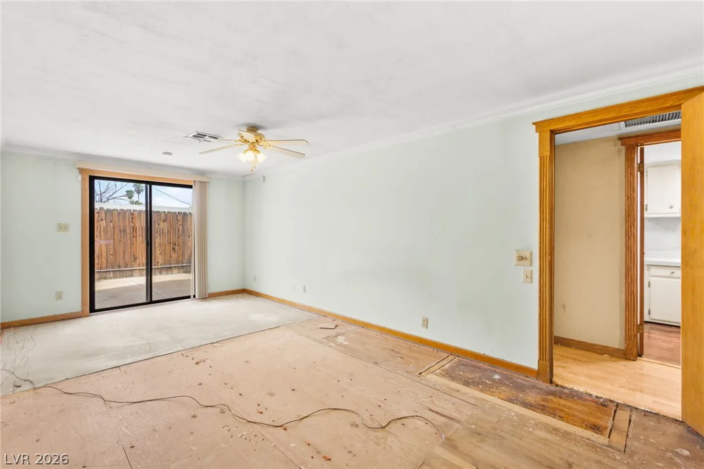 5722 Evergreen, Las Vegas, NV 89107