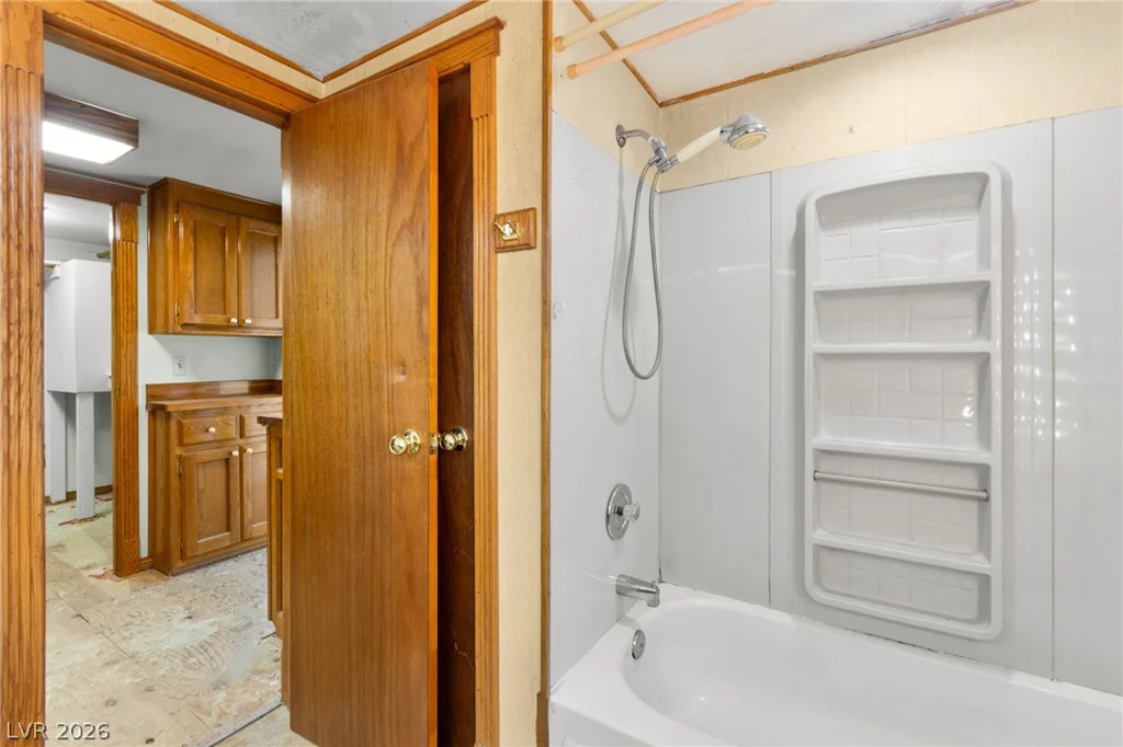 5722 Evergreen, Las Vegas, NV 89107