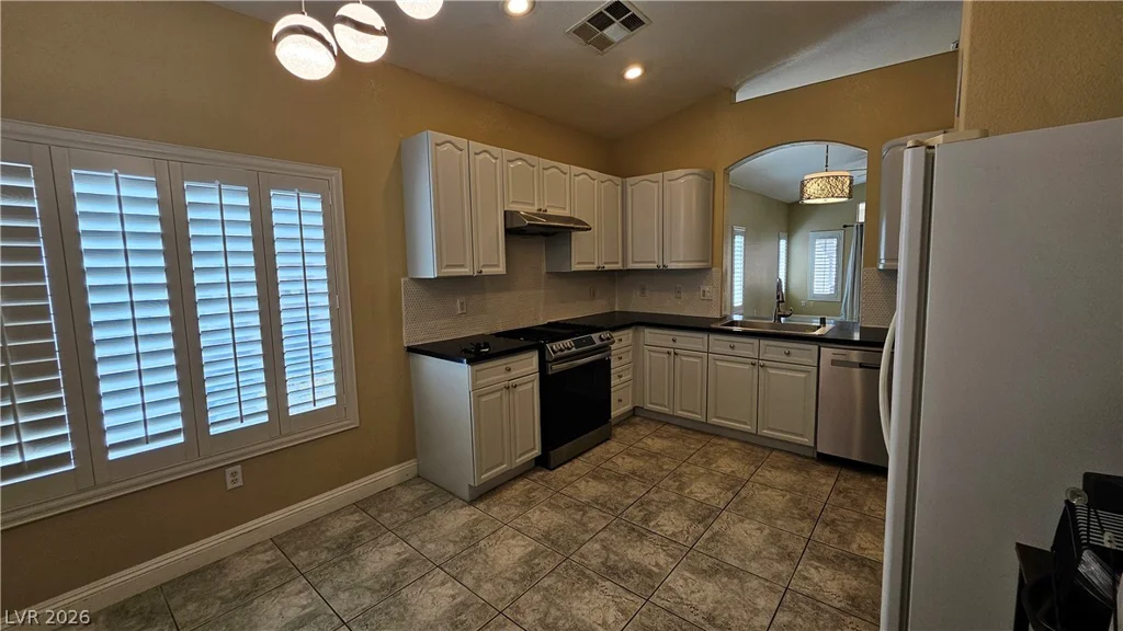 7058 Palisade Grove, Las Vegas, NV 89113