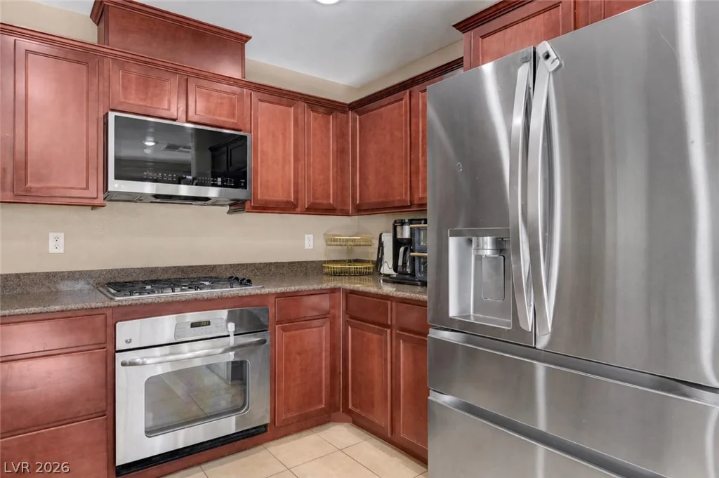 8742 Brindisi Park, Las Vegas, NV 89148