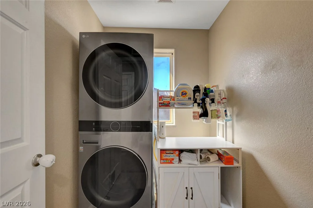 8742 Brindisi Park, Las Vegas, NV 89148