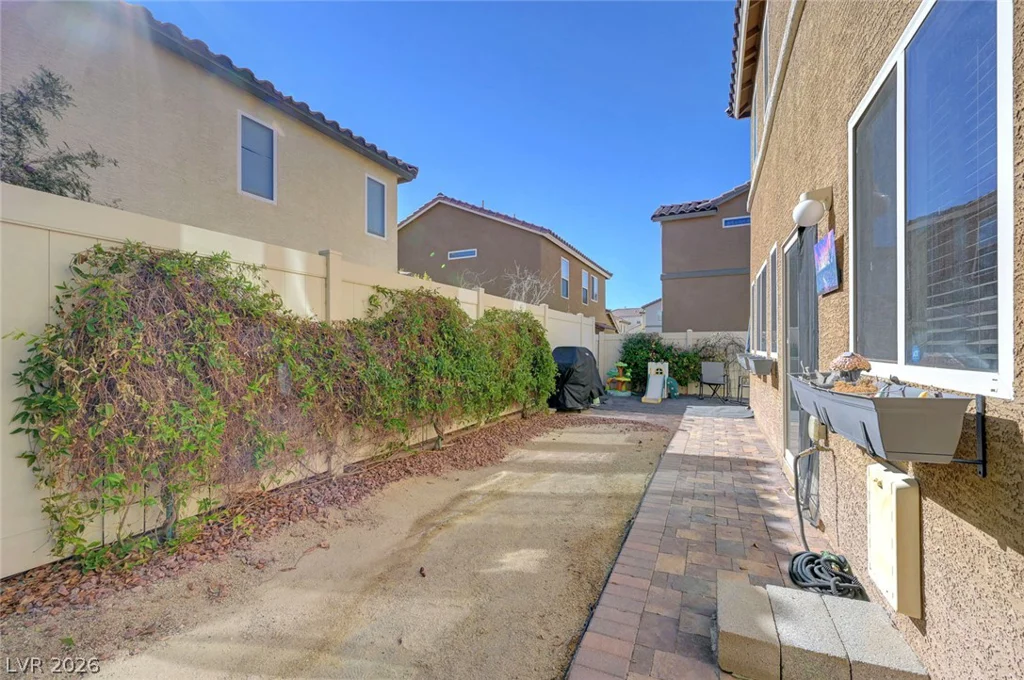 8742 Brindisi Park, Las Vegas, NV 89148