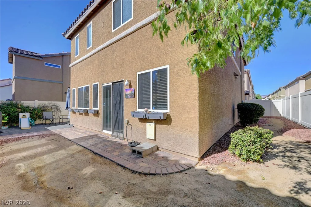 8742 Brindisi Park, Las Vegas, NV 89148