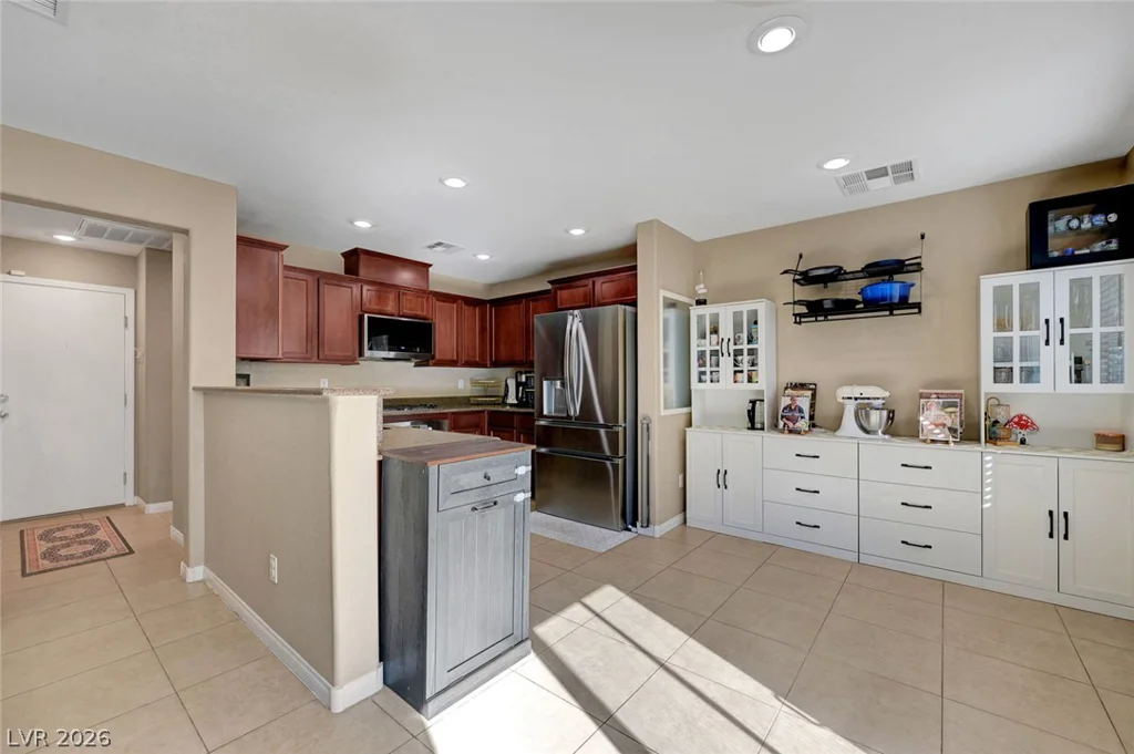 8742 Brindisi Park, Las Vegas, NV 89148