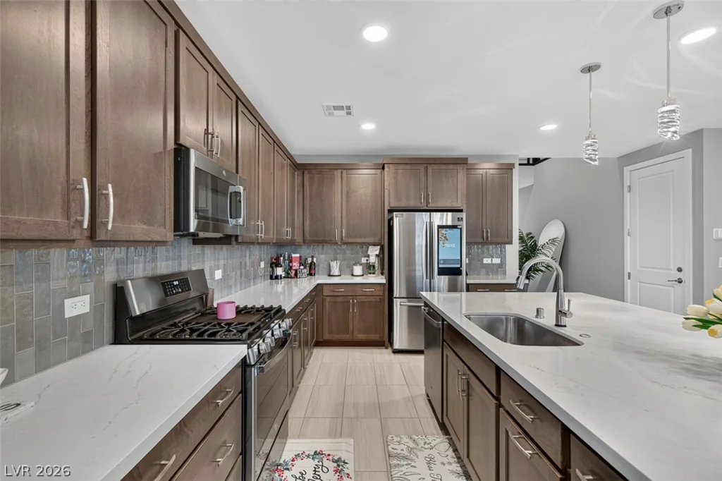 6849 Desert Finch, North Las Vegas, NV 89084