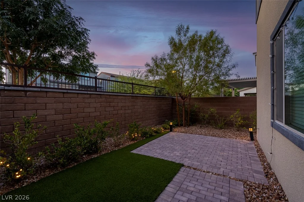 6849 Desert Finch, North Las Vegas, NV 89084
