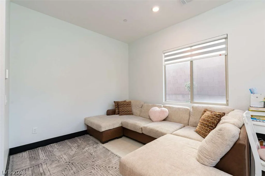 12154 Harris Summit, Las Vegas, NV 89138