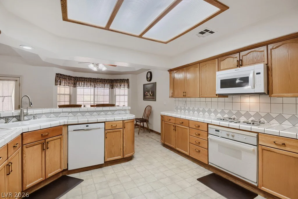 307 Hull, Henderson, NV 89015