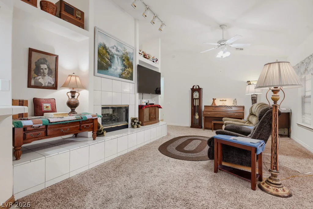 307 Hull, Henderson, NV 89015