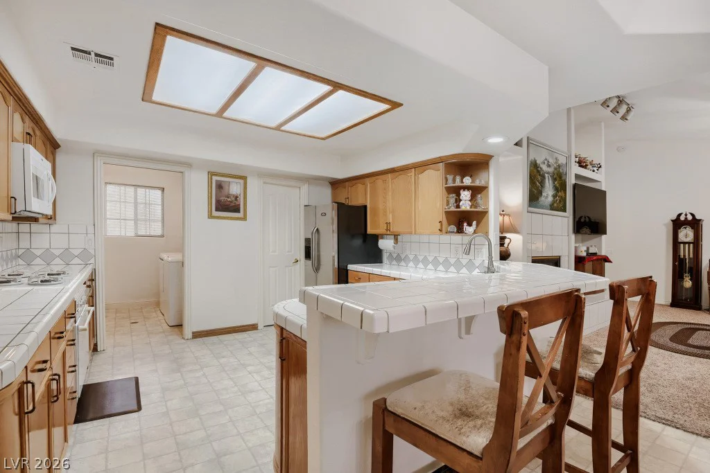 307 Hull, Henderson, NV 89015