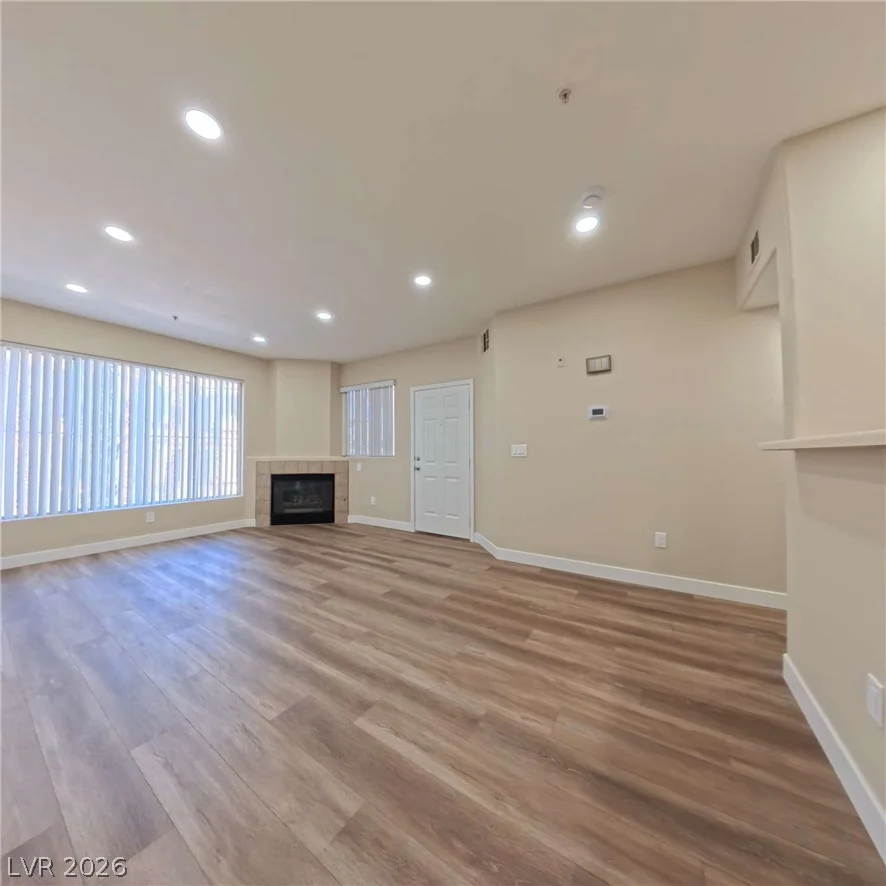 7151 Durango, Las Vegas, NV 89113