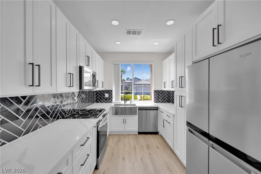 10668 Windrose Point, Las Vegas, NV 89144
